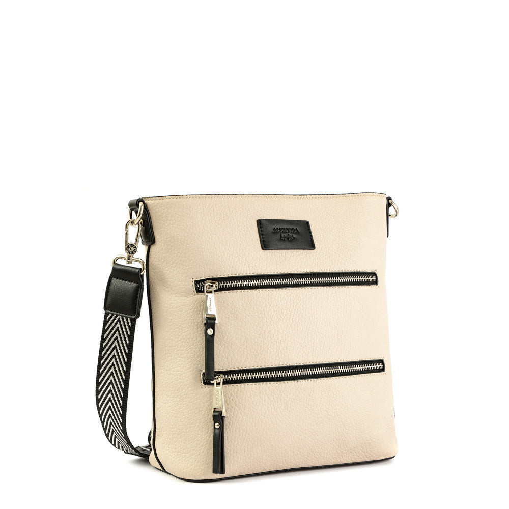 Medium nusser off-white shoulder bag