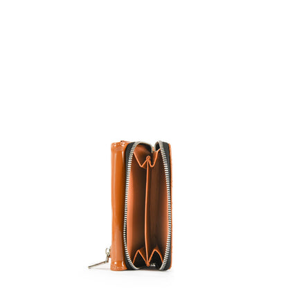 Wallet with exterior closure, medium camel