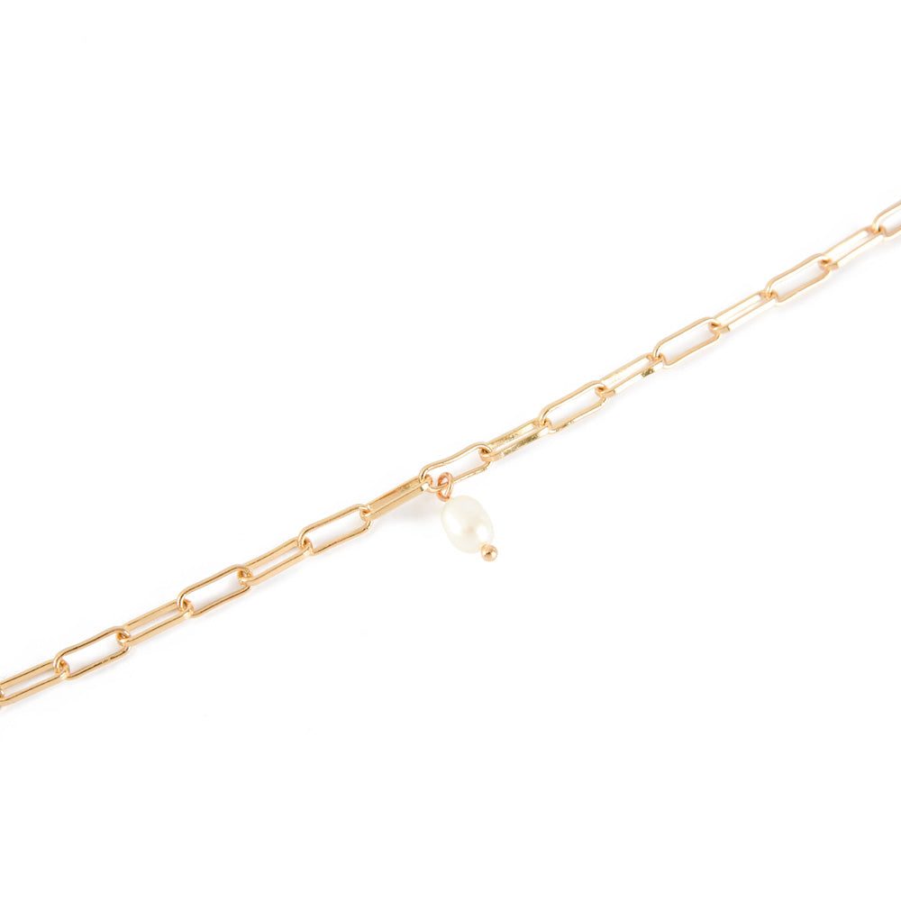 Golden pearl bracelet