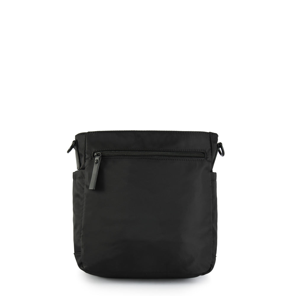 Black Niagara Medium Crossbody Wallet