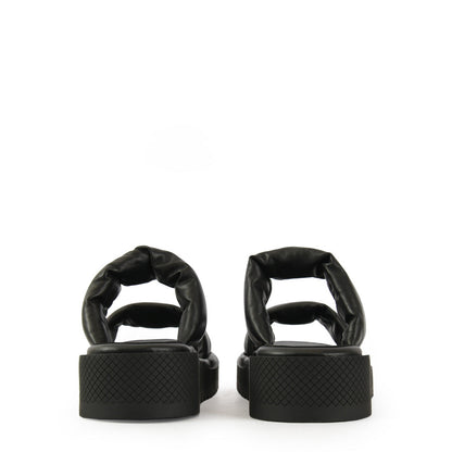 Black soul sandal