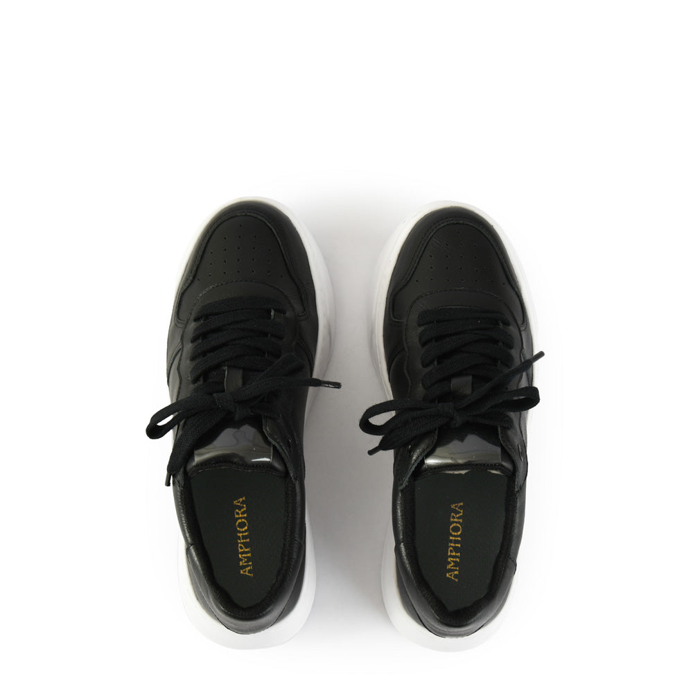 black berni sneaker