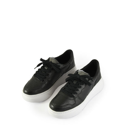 black berni sneaker