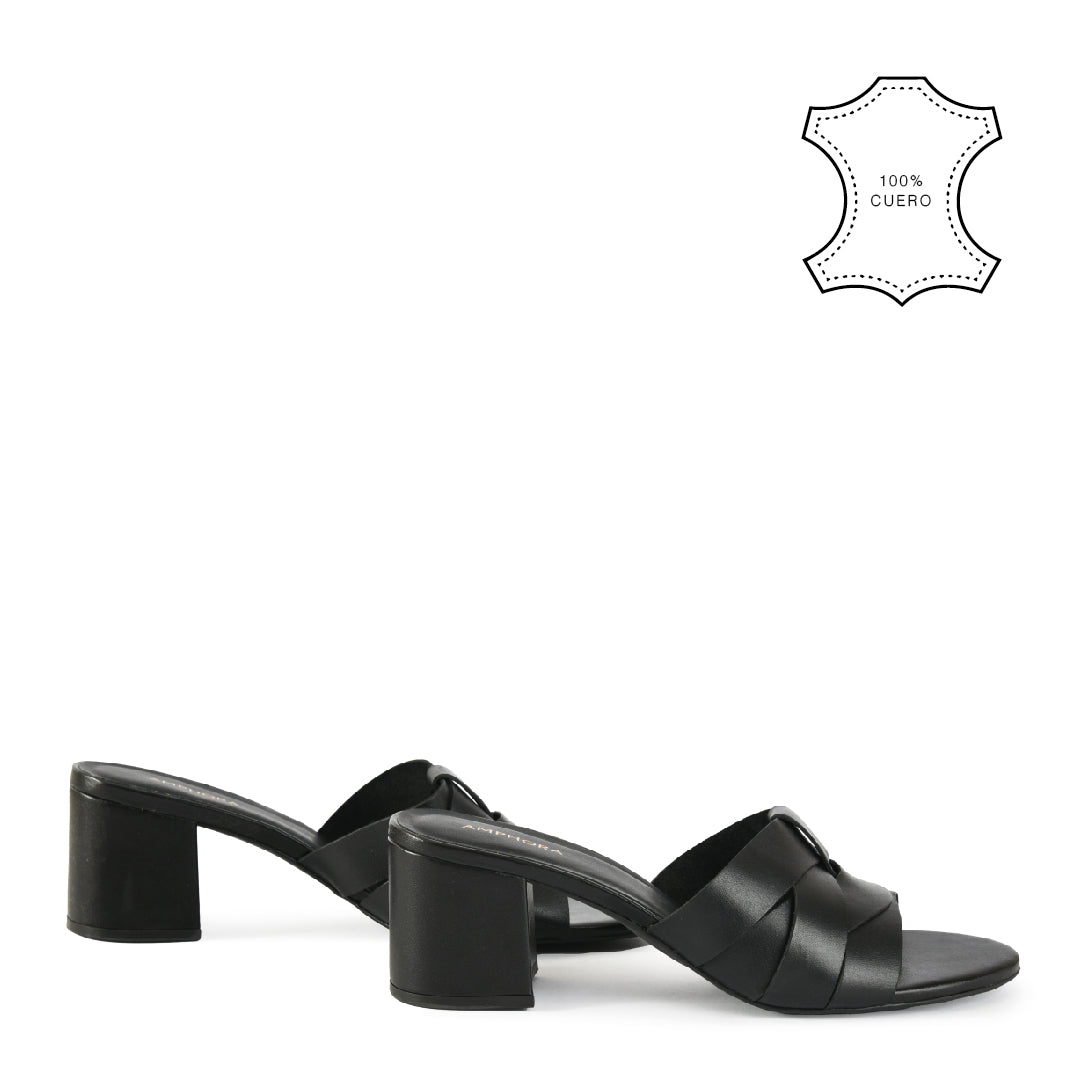 Juani black sandal