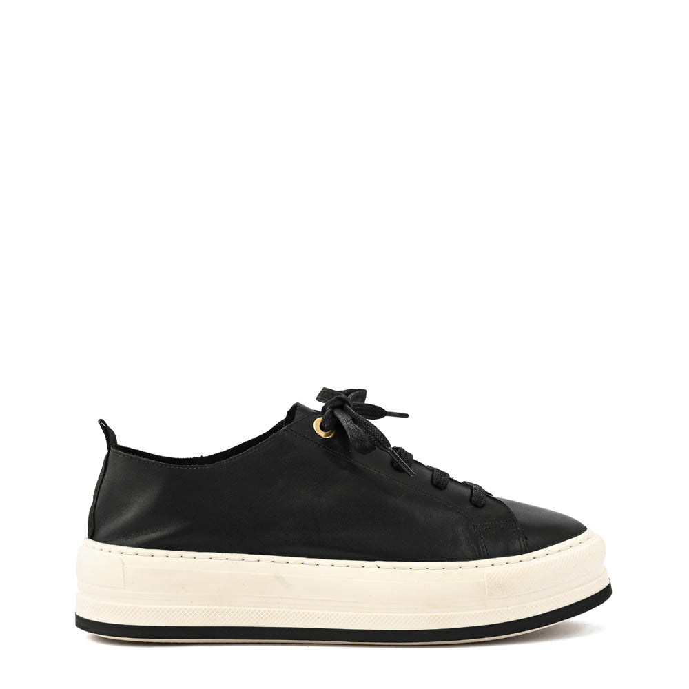 Black vony sneaker