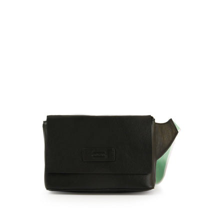 Parana banana with black lid
